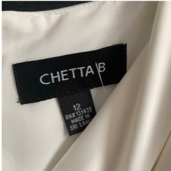 NWT Chetta B Women's White Black Drape Neck Eyelet Lace Hem Sheath Dress Size 12 - Picture 3 of 4